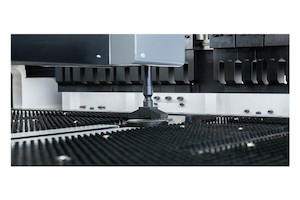 ما هي سيناريوهات التطبيق النموذجية لآلة ثني الألواح CNC؟