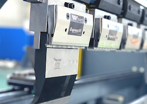 كيفية اختيار آلة الضغط الفرامل CNC؟